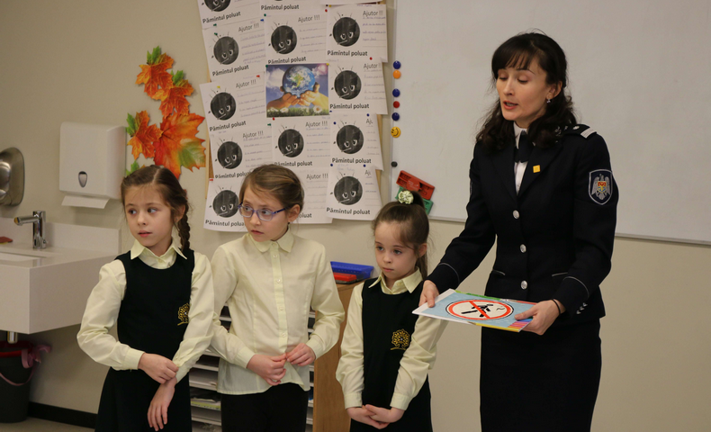 Police Lesson on Security - image 28