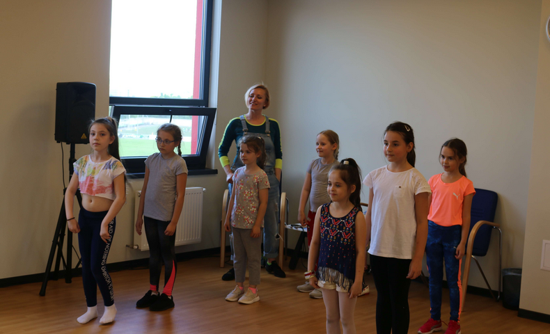 Extracurricular Clubs - image 12