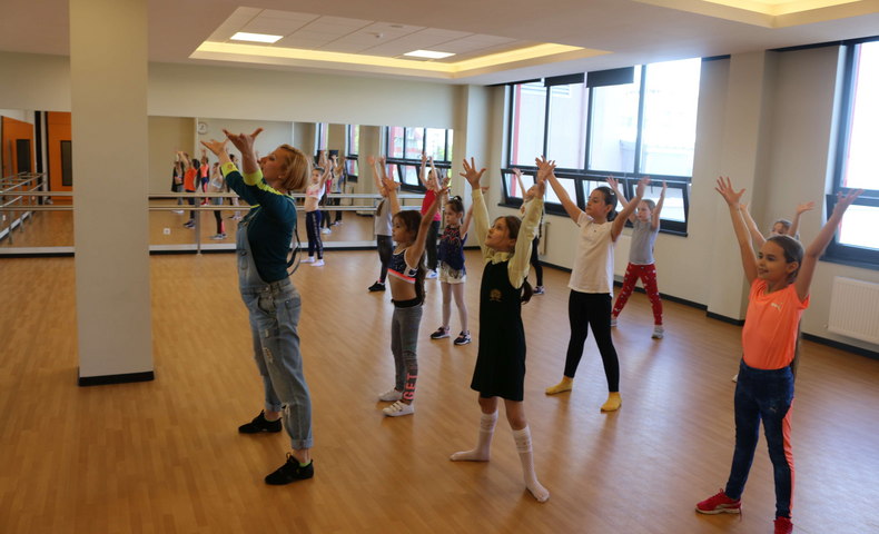 Extracurricular Clubs - image 17