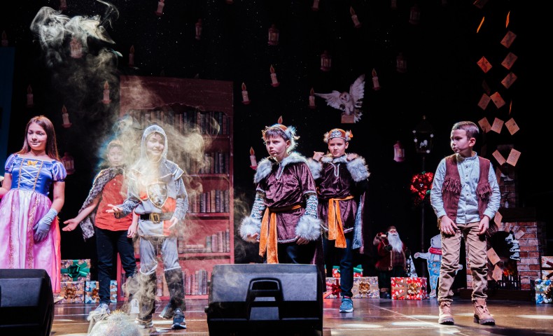 Primary Christmas Play 2022 - image 118