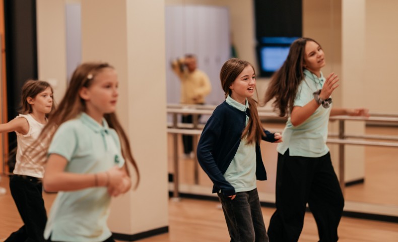 Dance Cheerleading Club - image 36