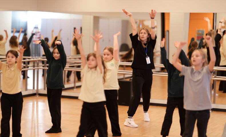 Dance Cheerleading Club - image 15