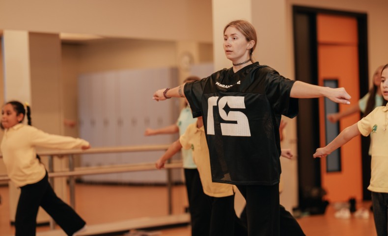 Dance Cheerleading Club - image 24