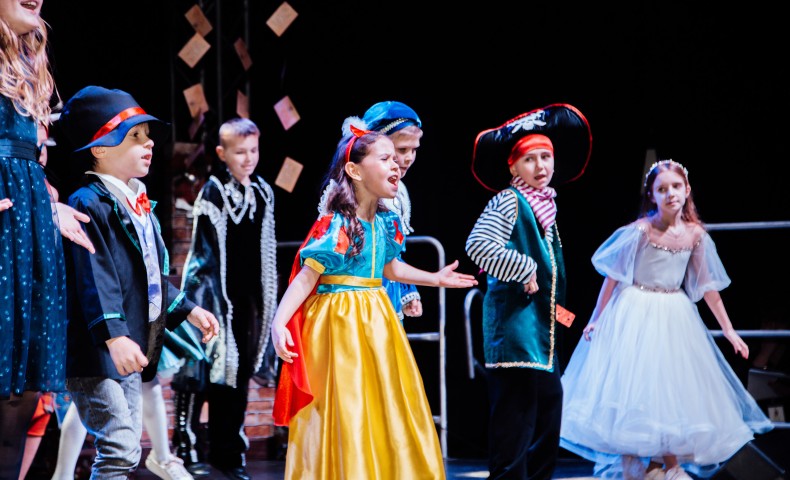 Primary Christmas Play 2022 - image 101