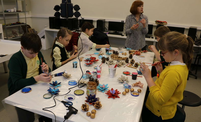 "Santa's Workshop" for Heritage Community - image 148