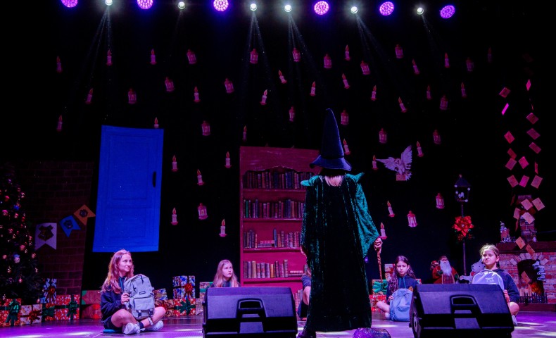 Primary Christmas Play 2022 - image 12