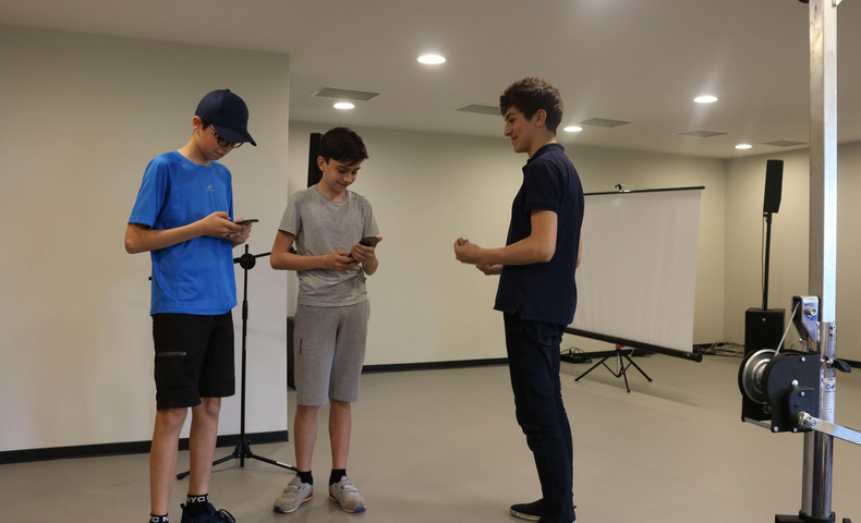 Extracurricular Clubs - image 30