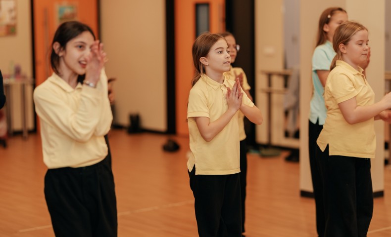 Dance Cheerleading Club - image 31