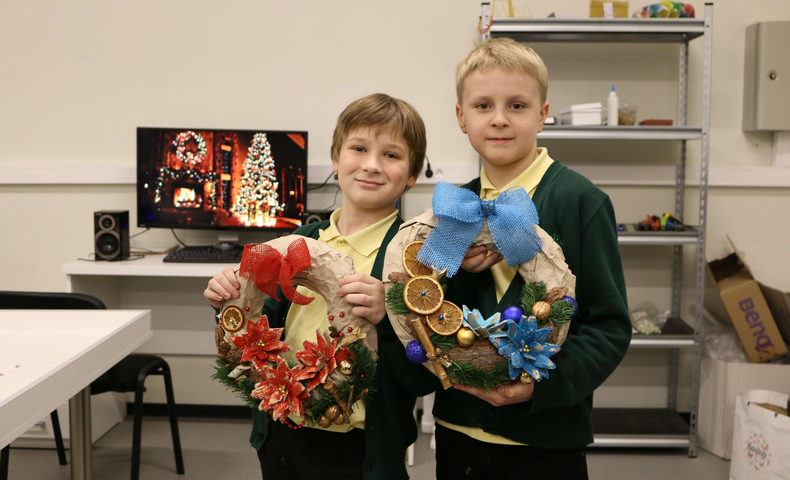 "Santa's Workshop" for Heritage Community - image 182