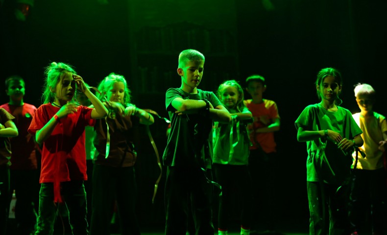 Christmas Show 2024 - image 50