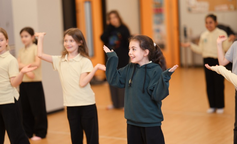 Dance Cheerleading Club - image 7