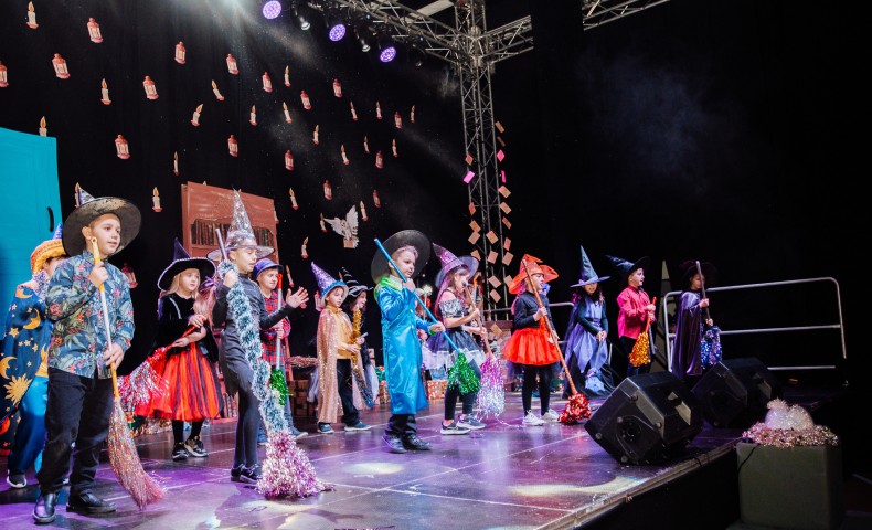 Primary Christmas Play 2022 - image 47