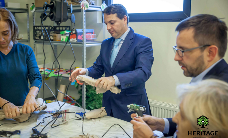 "Santa's Workshop" for Heritage Community - image 51