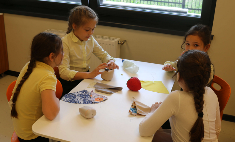 Extracurricular Clubs - image 2