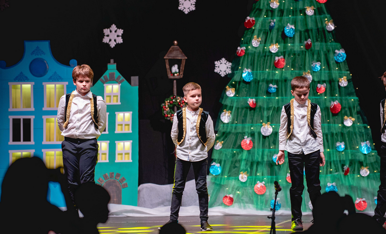 Christmas Play 2019 - image 104