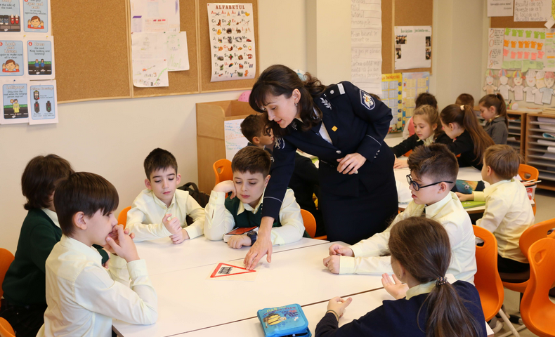 Police Lesson on Security - image 1