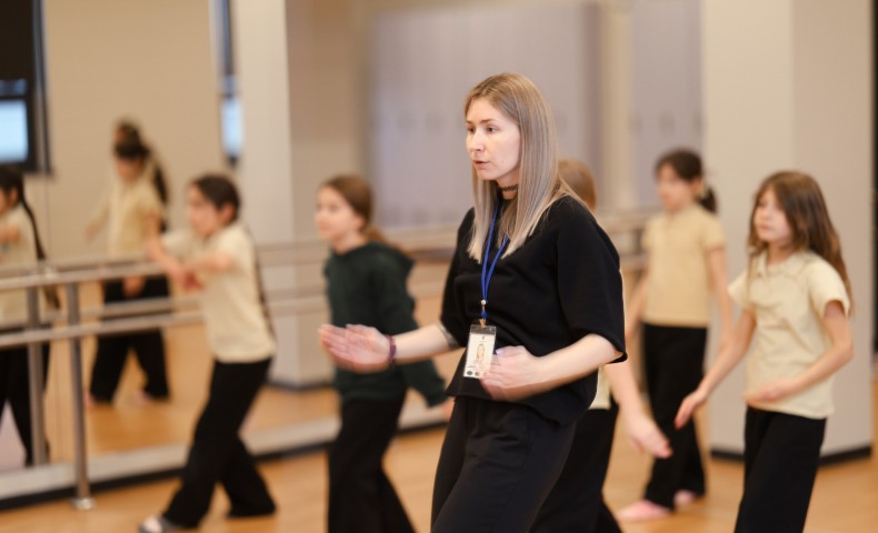 Dance Cheerleading Club - image 5