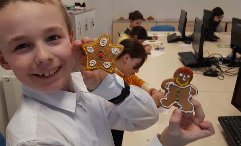 "Santa's Workshop" for Heritage Community - image 93