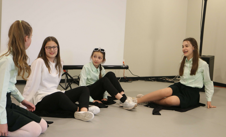 Extracurricular Clubs - image 25