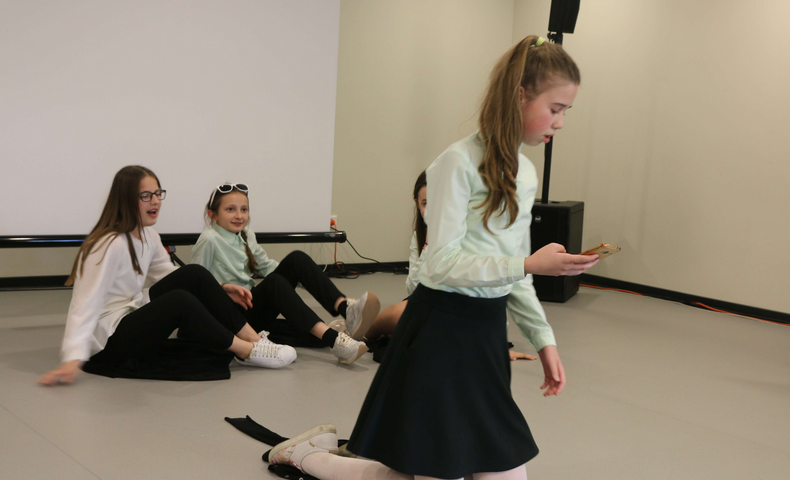 Extracurricular Clubs - image 23