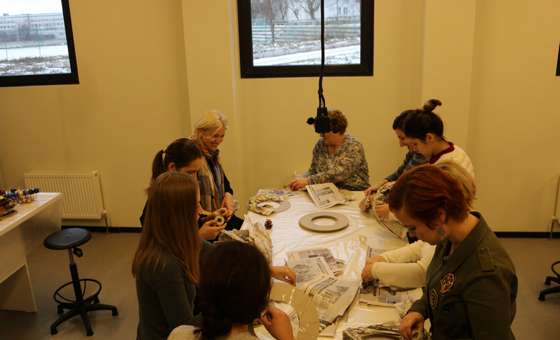 "Santa's Workshop" for Heritage Community - image 120