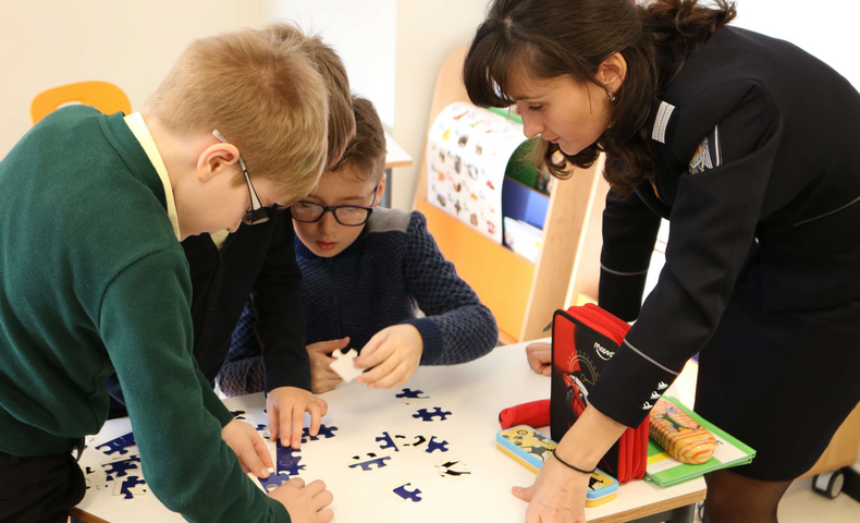 Police Lesson on Security - image 19