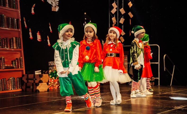 Primary Christmas Play 2022 - image 32