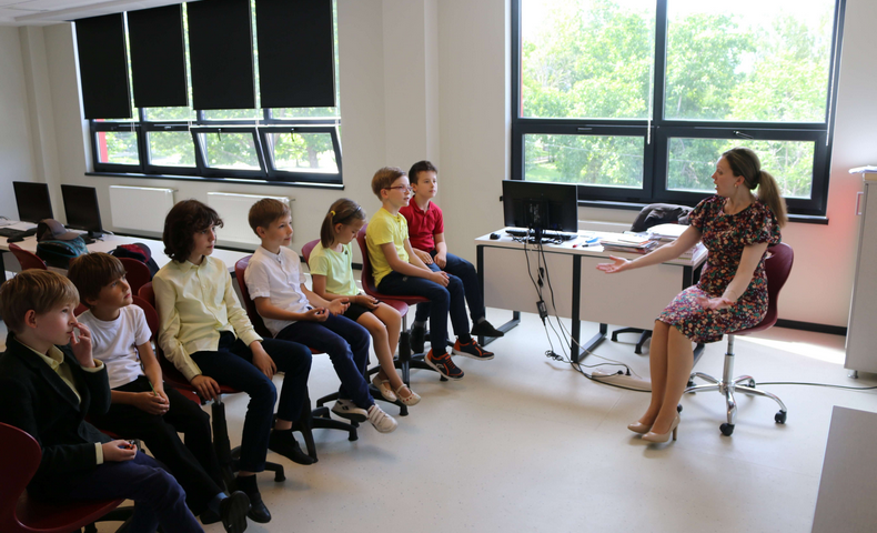 Extracurricular Clubs - image 92