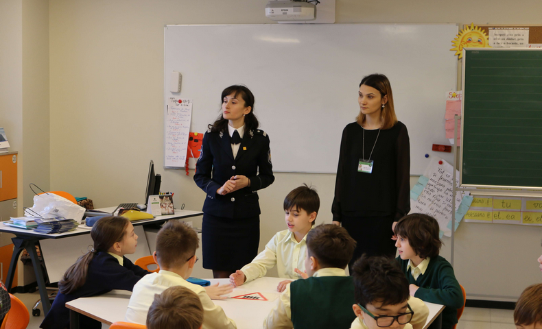 Police Lesson on Security - image 9