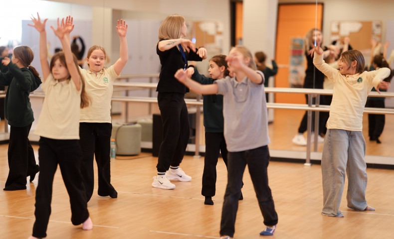 Dance Cheerleading Club - image 16